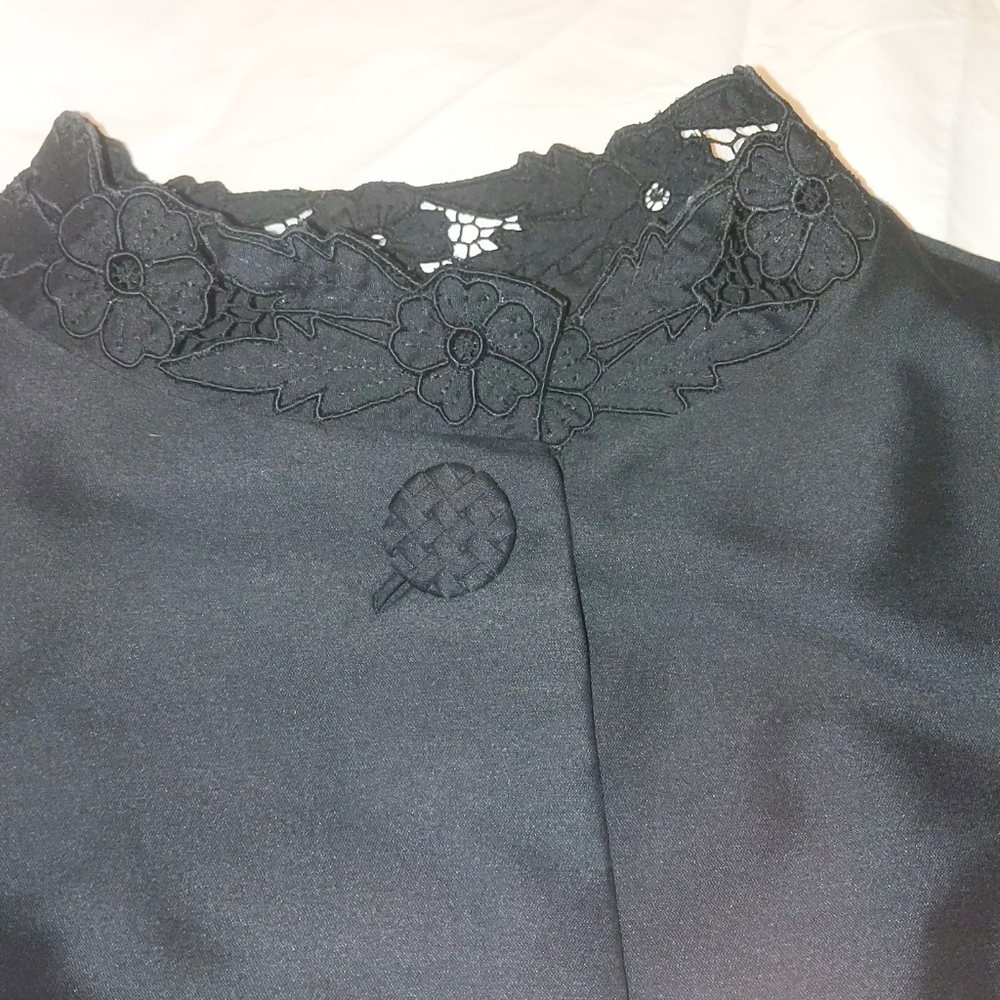 Black Vintage Cropped Chinese Jacket - Picture 3 of 9